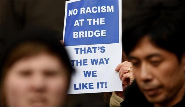 british sports minister meet football officials on racism