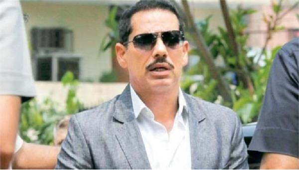 robert vadra arrives at ed office