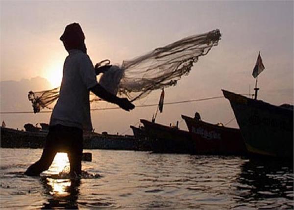sri lankan navy tamil nadu fishermen arrested