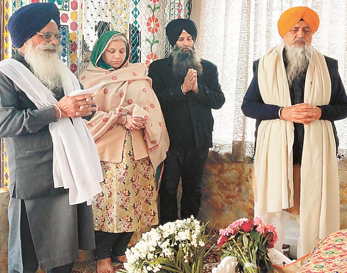 ਜਥੇਦਾਰ ਹਿੱਤ ਨੇ ਸੇਵਾ ਮੁਕੰਮਲ ਕਰਨ ਉਪਰੰਤ ਰਖਵਾਏ ਸ੍ਰੀ ਅਖੰਡ ਪਾਠ ਸਾਹਿਬ