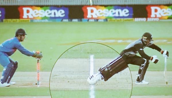 dhoni  s fastest stumping in the 10th position of second