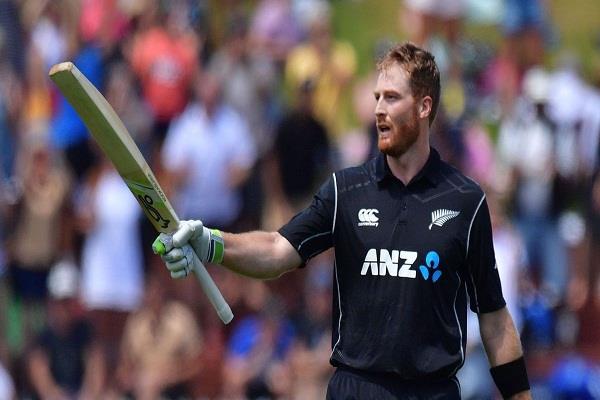martin guptill  s century  new zealand made an easy win