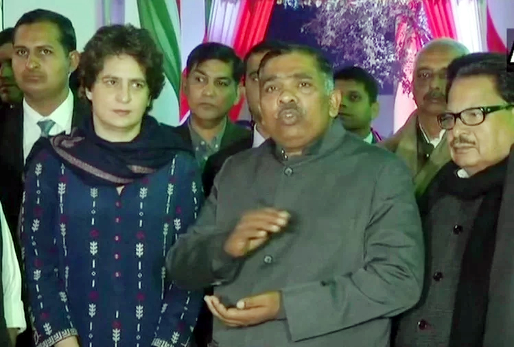 ਪ੍ਰਿਅੰਕਾ ਦੀ ਅਗਵਾਈ ''ਚ ਫੈਸਲਾ, ਯੂ.ਪੀ. ਦੇ ਮਹਾਨ ਦਲ ਨਾਲ ਹੋਇਆ ਗਠਜੋੜ