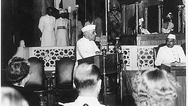 the people did not choose nehru as the country s first prime minister
