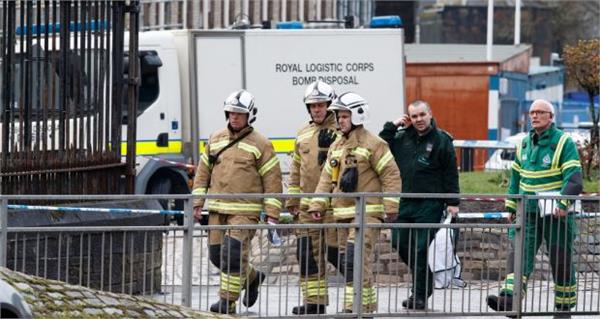 suspicious packets found in british parliament