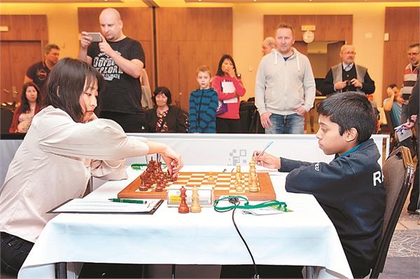 junior pryanthanand beat women  s world champion