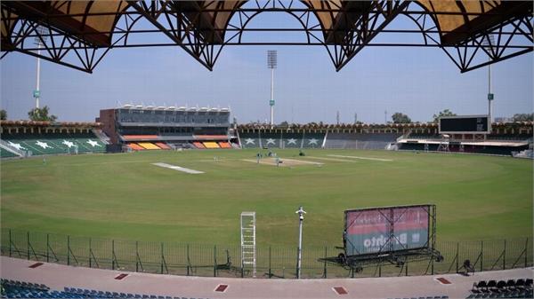 3 psl matches to lahore from karachi
