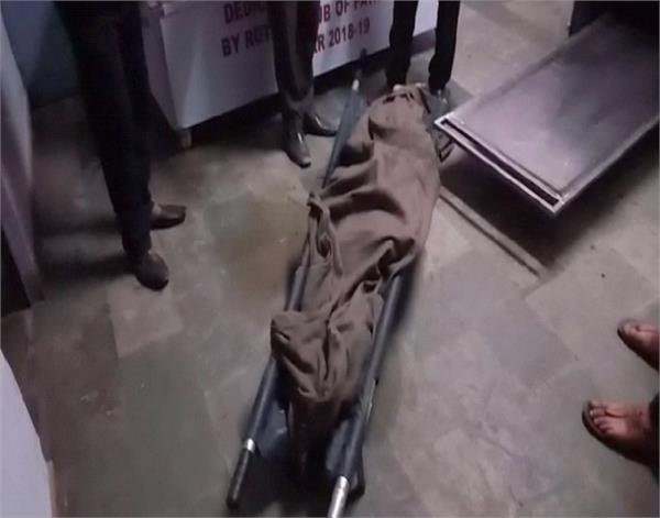 pathankot  car  truck  accident