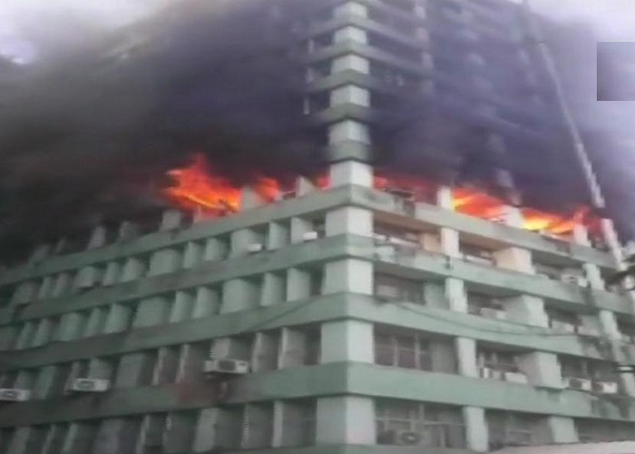 ਦਿੱਲੀ : ਸੀ. ਜੀ. ਓ. ਕੰਪਲੈਕਸ ਦੇ ਅੰਤਯੋਦਯ ਭਵਨ ''ਚ ਲੱਗੀ ਅੱਗ