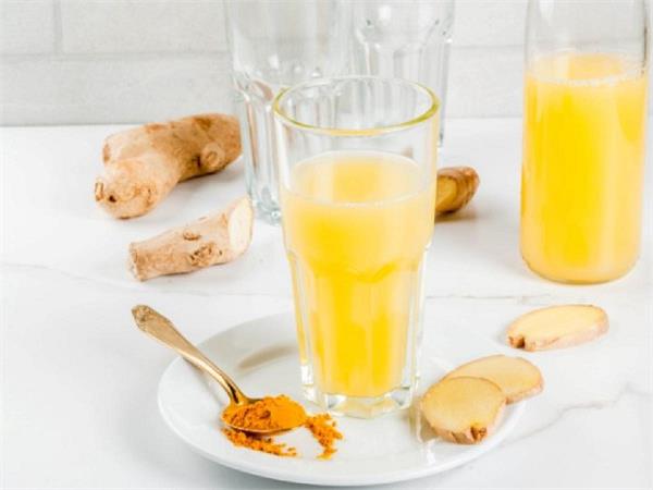 mixing turmeric in water shocking benefits