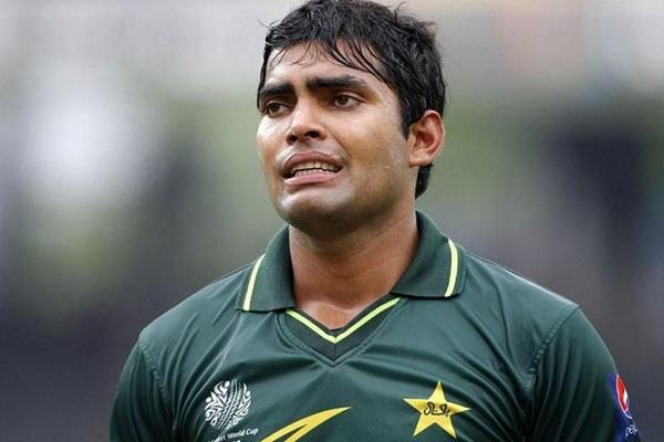 umar akmal trolled after major goof up while promoting psl