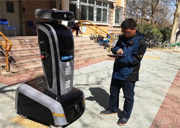 china  robot watchman