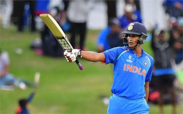 this player of delhi capitals is learning to watch virat  s video