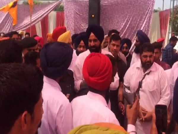 ਮਜੀਠੀਆ ਦੀ ਰੈਲੀ 'ਚ ਕਈਆਂ ਦੇ ਪਰਸ ਚੋਰੀ