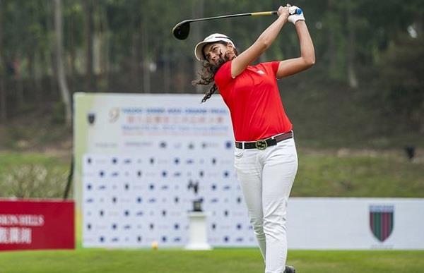 gaurika got 2 shot lead in first round