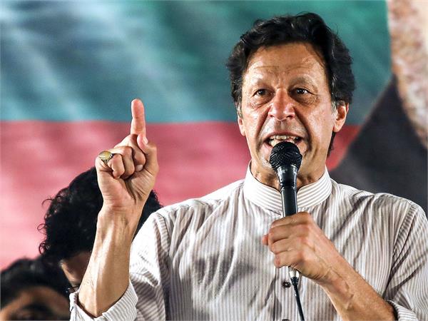 imran khan  s charge in danger