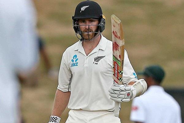 williams arrives at the hospital after suffering a shoulder injury