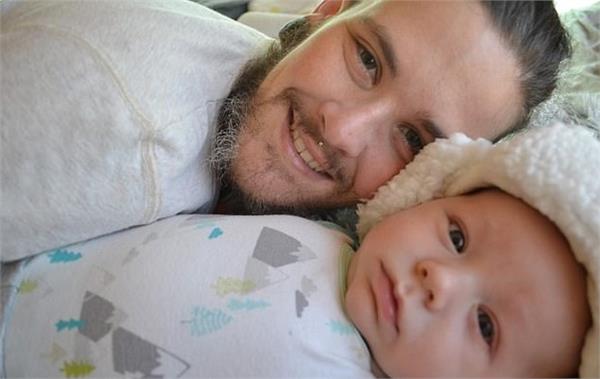 a transgender man gave birth to a baby