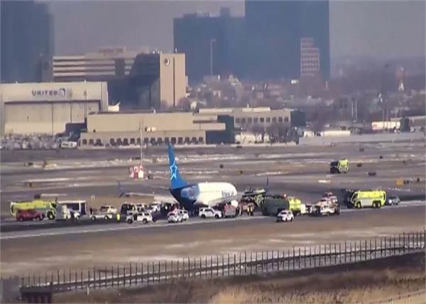 emergency landing passenger safe