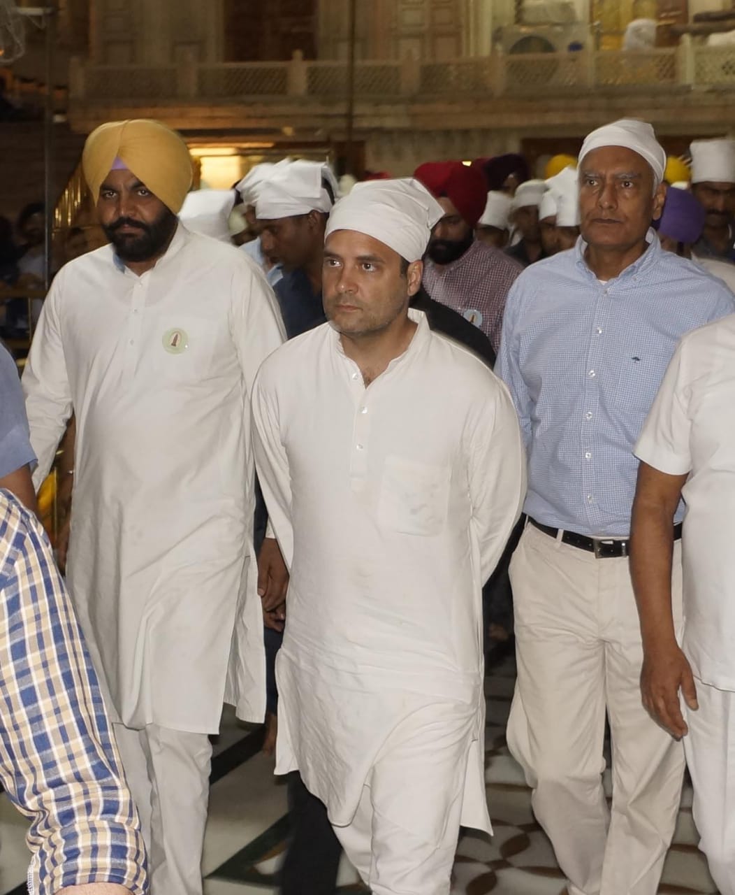 ਰਾਹੁਲ ਗਾਂਧੀ ਸ੍ਰੀ ਦਰਬਾਰ ਸਾਹਿਬ ਵਿਖੇ ਹੋਏ ਨਤਮਸਤਕ