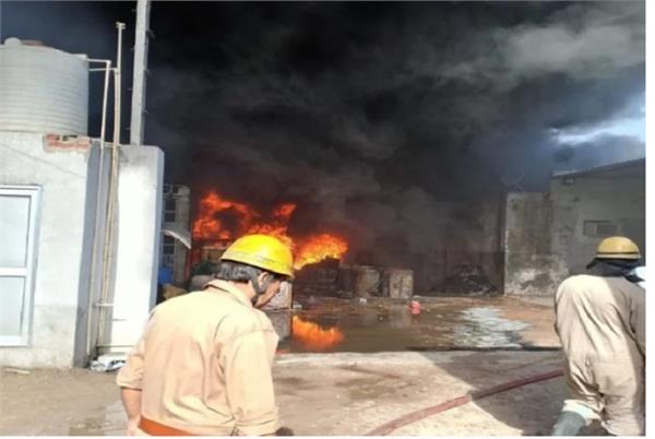 fire breaks rubber godown