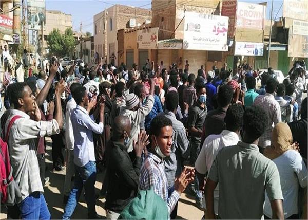 sudan  protest against president