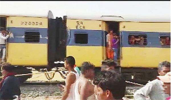 passenger train collided with poclain machine