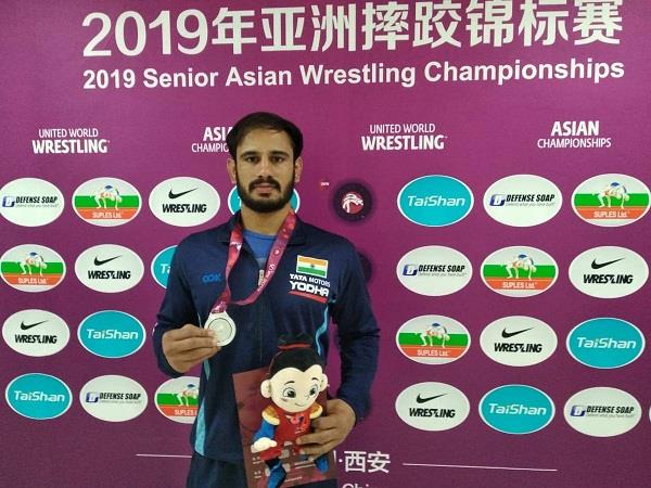 in the asian wrestling championship  india won 16 medals