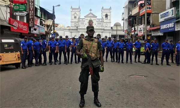 sri lanka bomb blasts ban on the social media curfew imposed