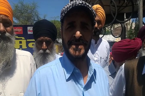 ਖੰਨਾ : ਸ਼ਰਾਬ ਦੇ ਖੁੱਲ੍ਹ ਰਹੇ ਠੇਕੇ ਦਾ ਲੋਕਾਂ ਵਲੋਂ ਵਿਰੋਧ