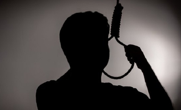 ਸ਼ੱਕੀ ਹਾਲਾਤ ''ਚ ਨੌਜਵਾਨ ਨੇ ਕੀਤੀ ਖੁਦਕੁਸ਼ੀ