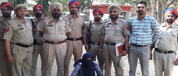 20 ਹਜ਼ਾਰ ਰੁਪਏ ਖਾਤਿਰ ਭਤੀਜੇ ਨੇ ਤੇਜ਼ਧਾਰ ਹਥਿਆਰਾਂ ਨਾਲ ਵੱਢੀ ਚਾਚੀ