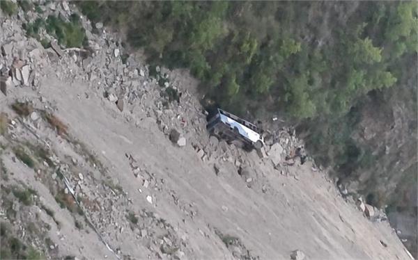 himachal pradesh 8 dead 8 injured in road accident