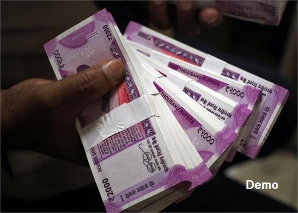 police cheking 5 lakh 95 thousnd rupee recovered