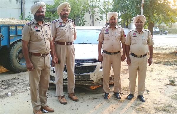 65 patents chandigarh brand liquor recovered