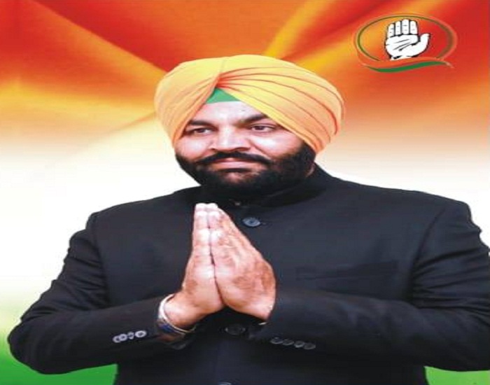 ਔਜਲਾ ਨੇ ਜਿੱਤ ਤੋਂ ਬਾਅਦ ਸ੍ਰੀ ਦਰਬਾਰ ਸਾਹਿਬ ਟੇਕਿਆ ਮੱਥਾ