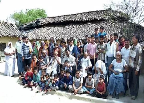 allahabad s largest family votes together