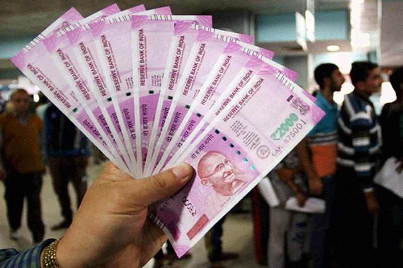 RBI ਦੇ ਸਕਦੈ ਵੱਡੀ ਸੌਗਾਤ, ਤੁਹਾਡੀ ਜੇਬ 'ਚ ਬਚ ਸਕੇਗਾ ਪੈਸਾ