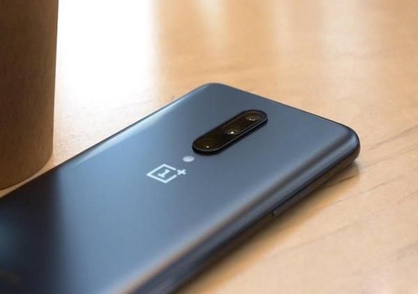 oneplus confirms these old smartphones will get android q update