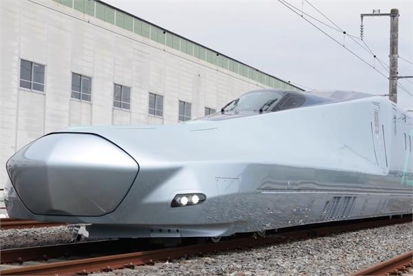 japan tests worlds fastest bullet train