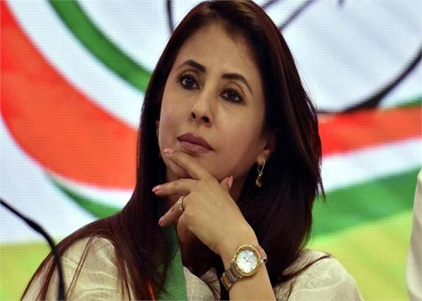urmila matondkar signature evm