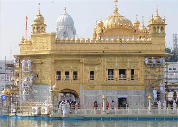 shri harmandir sahib gang amritsar 