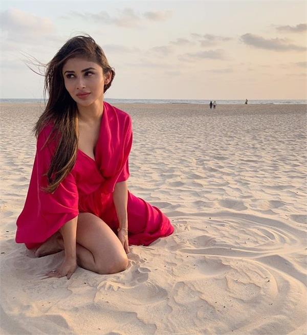 mouni roy item number in dabangg 3