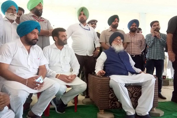 ਵੋਟਰਾਂ ਨੇ ਪੰਜ ਸਾਲ ਗਠਜੋੜ ਵੱਲੋਂ ਕੀਤੇ ਵਿਕਾਸ ਕਾਰਜਾਂ ''ਤੇ ਲਾਈ ਮੋਹਰ : ਬਾਦਲ