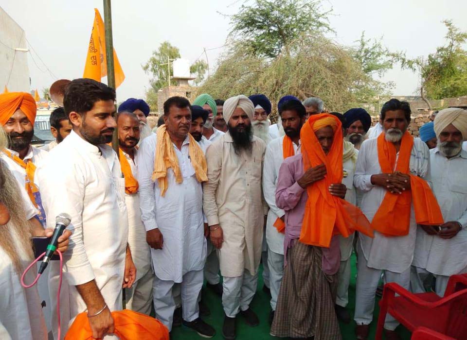 ''ਆਪ'' ਯੂਥ ਵਿੰਗ ਦਾ ਜ਼ਿਲਾ ਪ੍ਰਧਾਨ ਅਕਾਲੀ ਦਲ ''ਚ ਸ਼ਾਮਲ