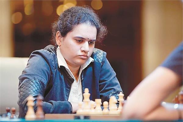 hampi missed the medal  remained in fourth place