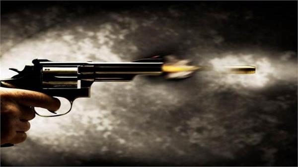 amritsar firing between two factions shotgun shot