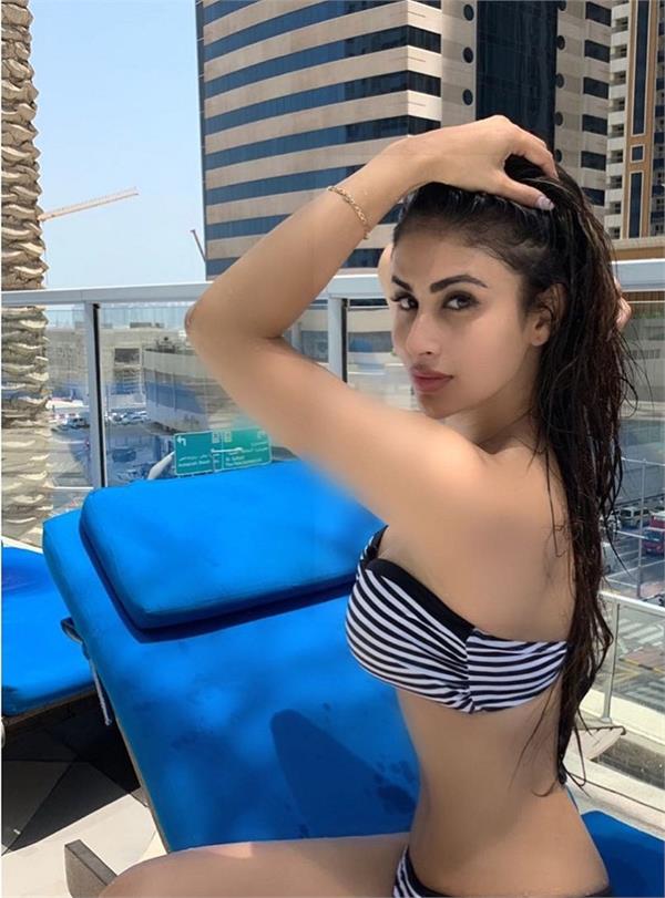 mouni roy looks sensual in her latest instagram video