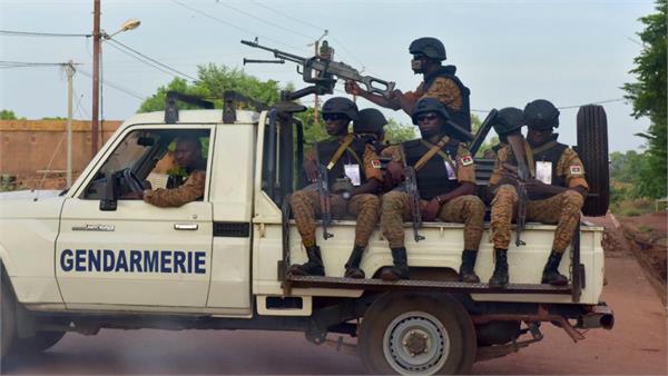 jihadists kill 17 civilians burkina faso