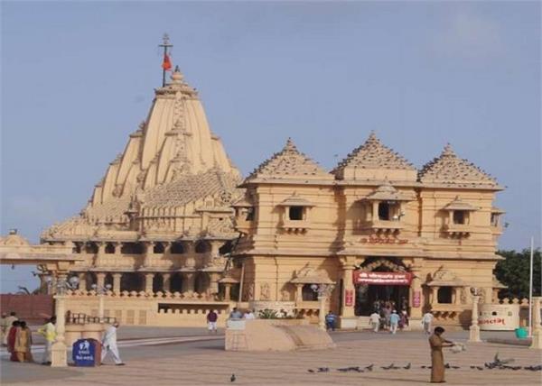 storm vayu dwarkadhish temple 2 flags